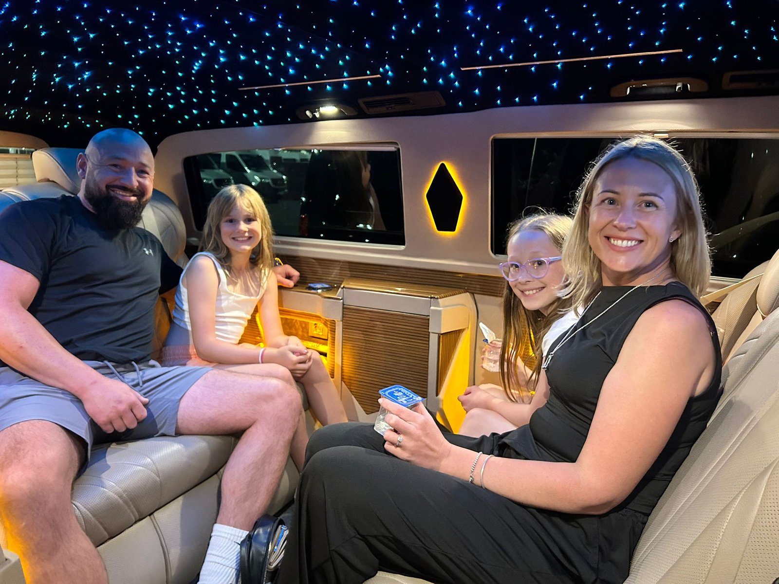 Antalya Havalimanı VIP transfer – Mercedes Vito ile müşteri memnuniyet anı