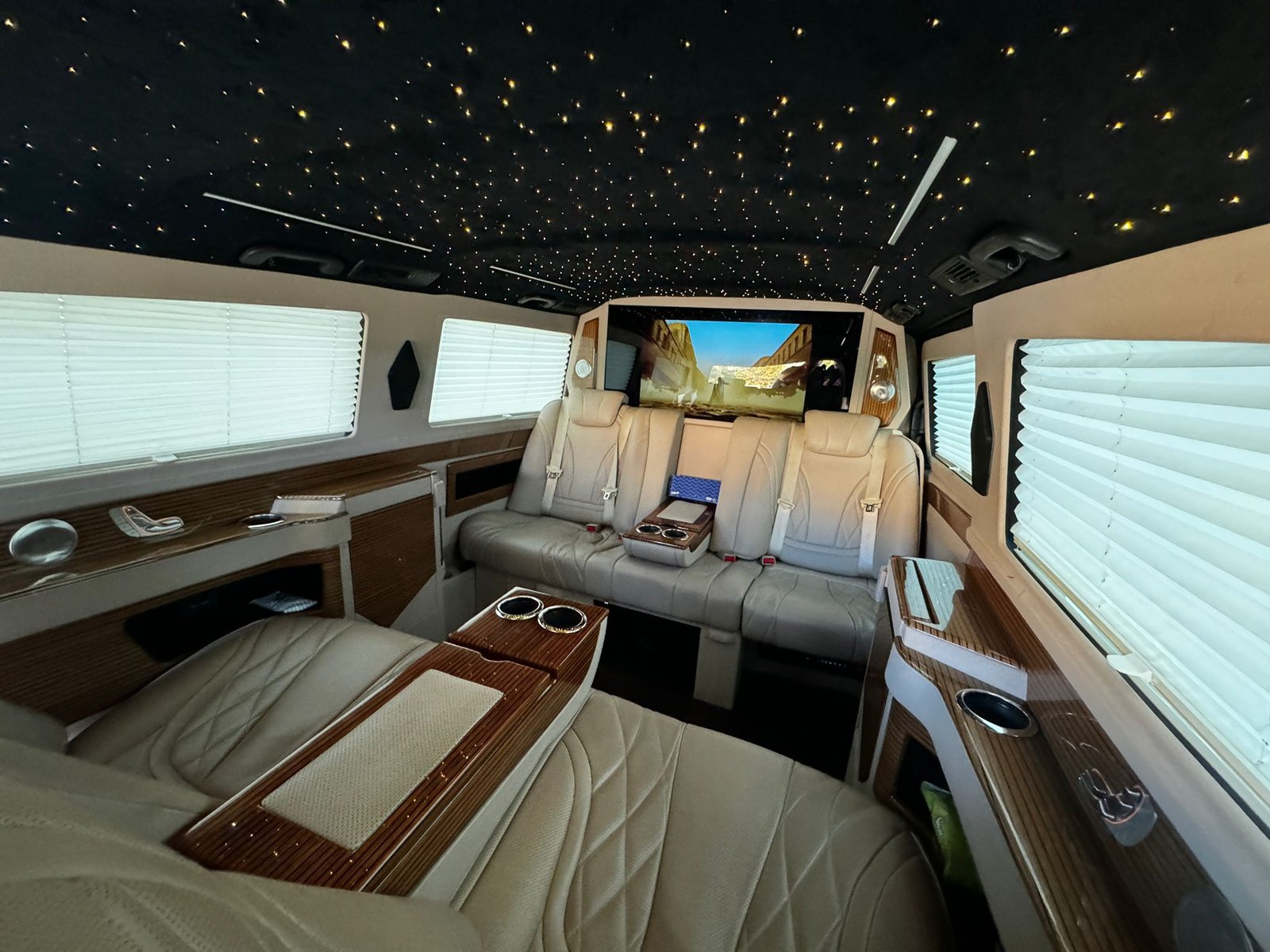 Transferdienst am Flughafen Antalya – Egece VIP Fahrzeugflotte